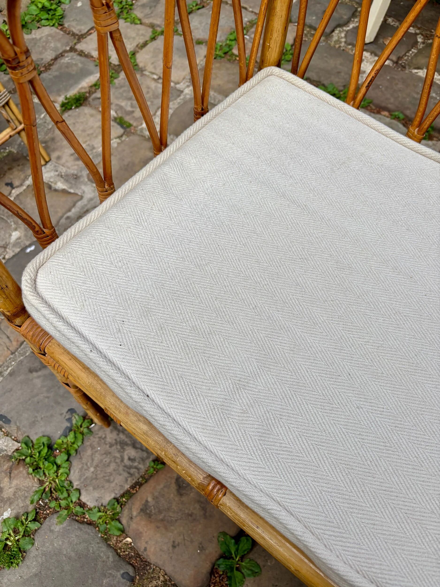 1960s beige rattan and cotton bench