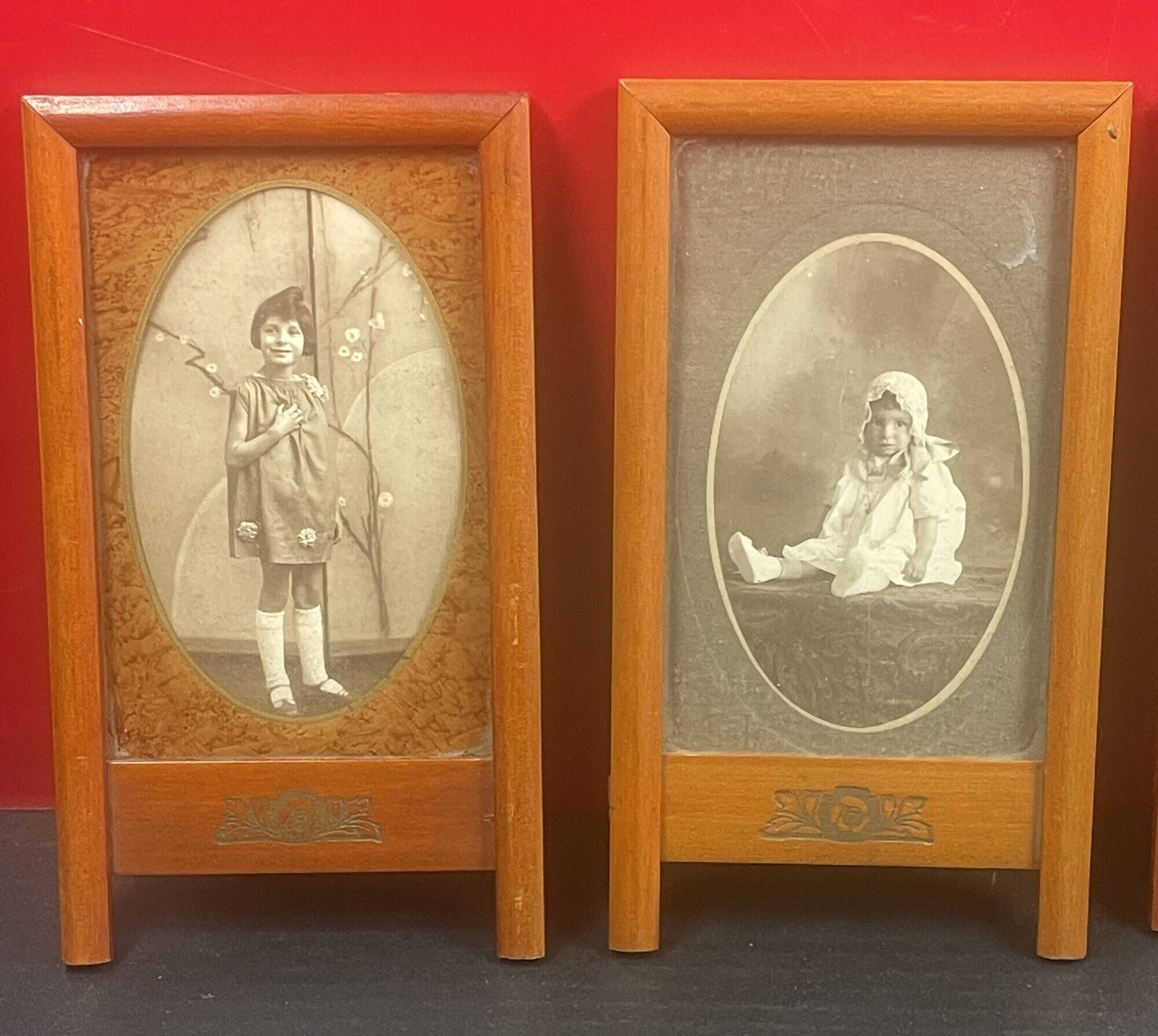 Set of 4 small wooden photo frames, standing frame
