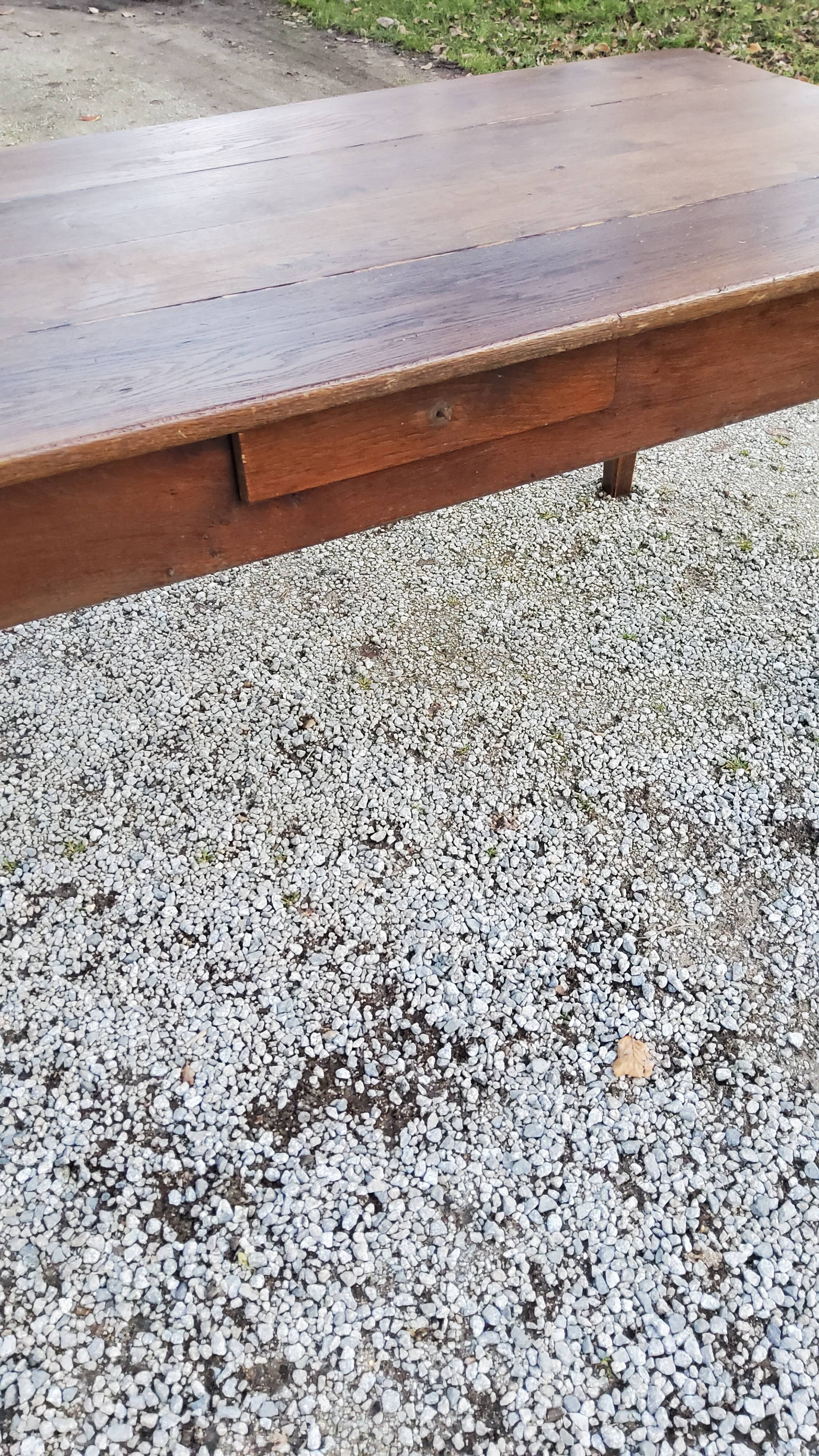Farmhouse table in oak spindle legs nineteenth century