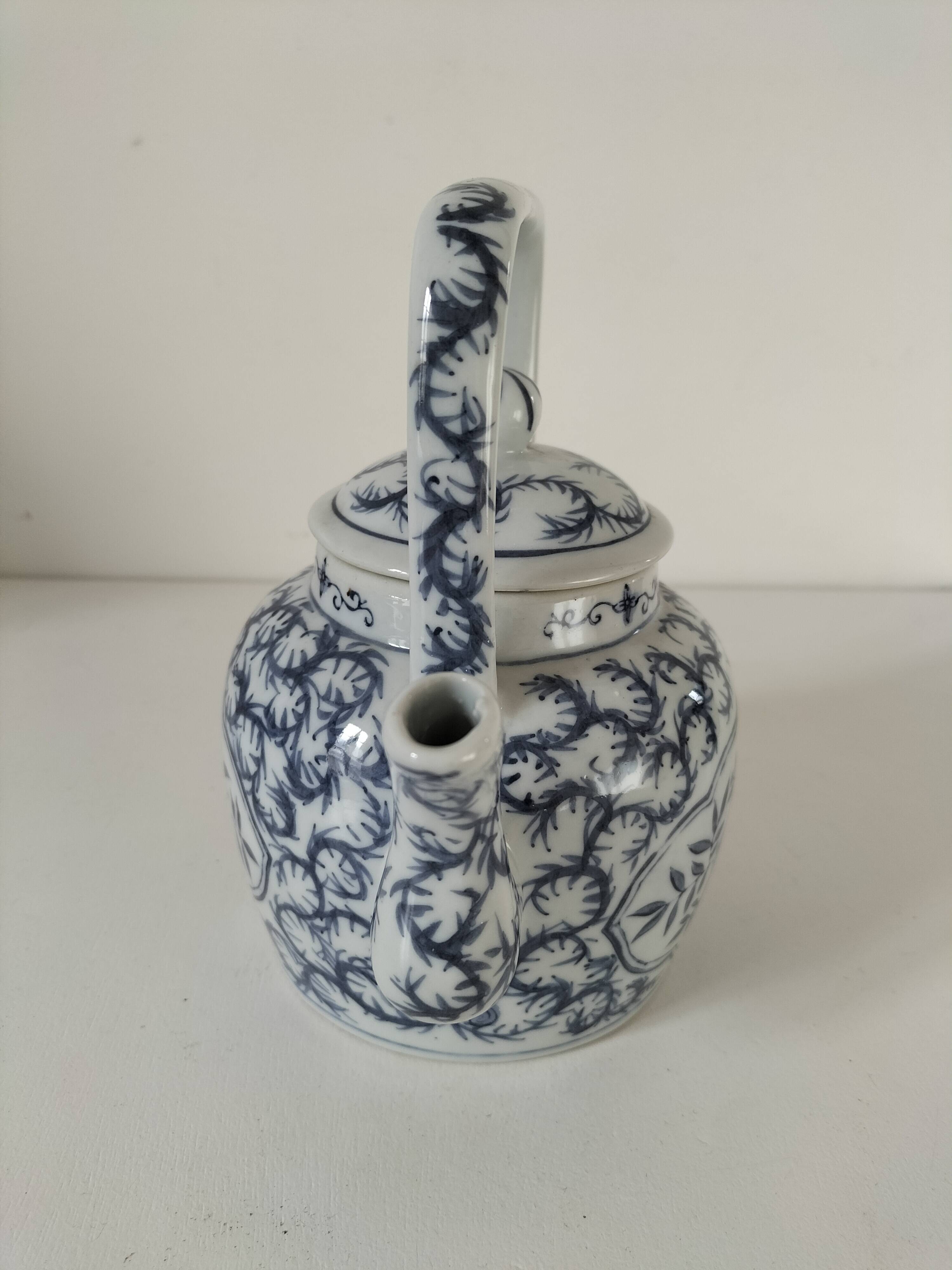 Théière chinoise porcelaine