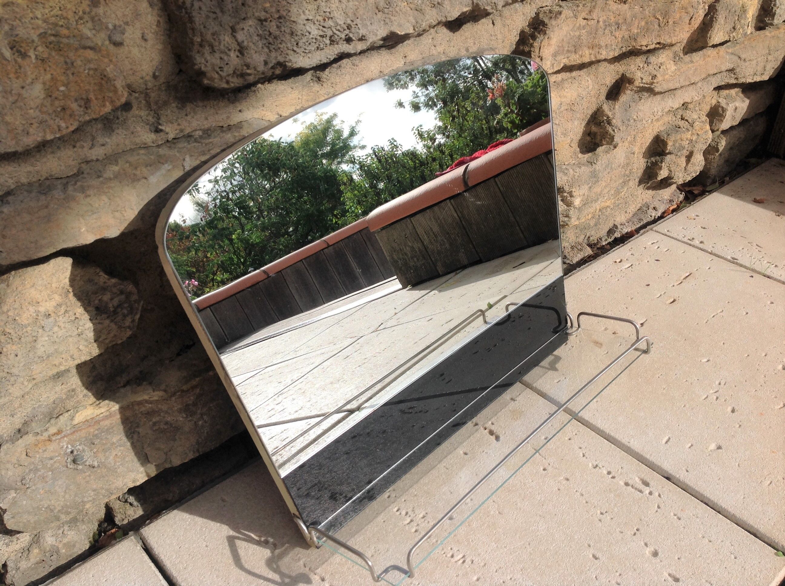 Two-tone bathroom mirror with its tablet, vintage 50s/60s