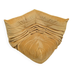 Togo d'angle par Michel