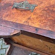 Commode en bois de burl vintage