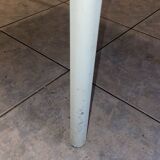 White marble base table