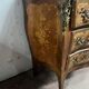 Commode de style Louis XV marquetées toutes faces XX siècle