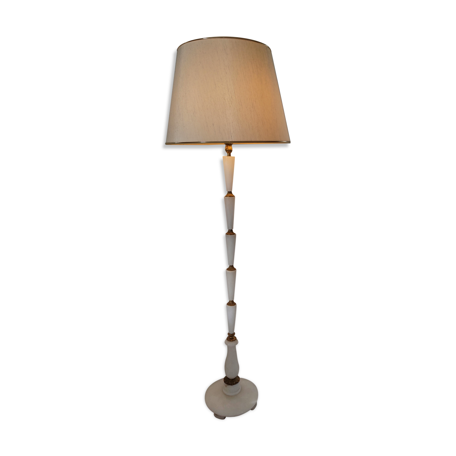 Alabaster floor lamp spain