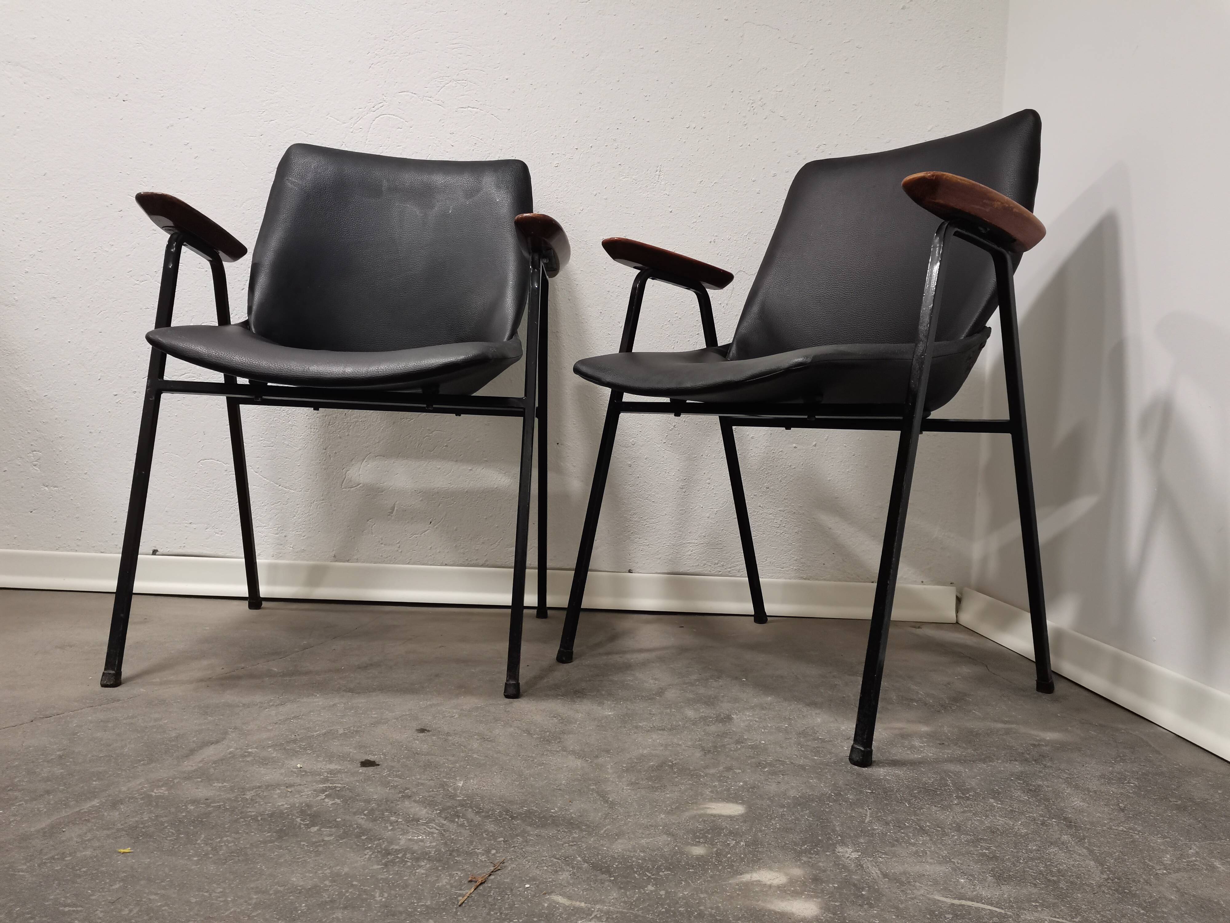 Armchair Lupina 1970s pair