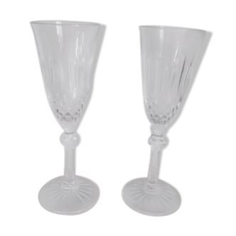 2 Cristal d'Arques champagne flutes, cut diamonds