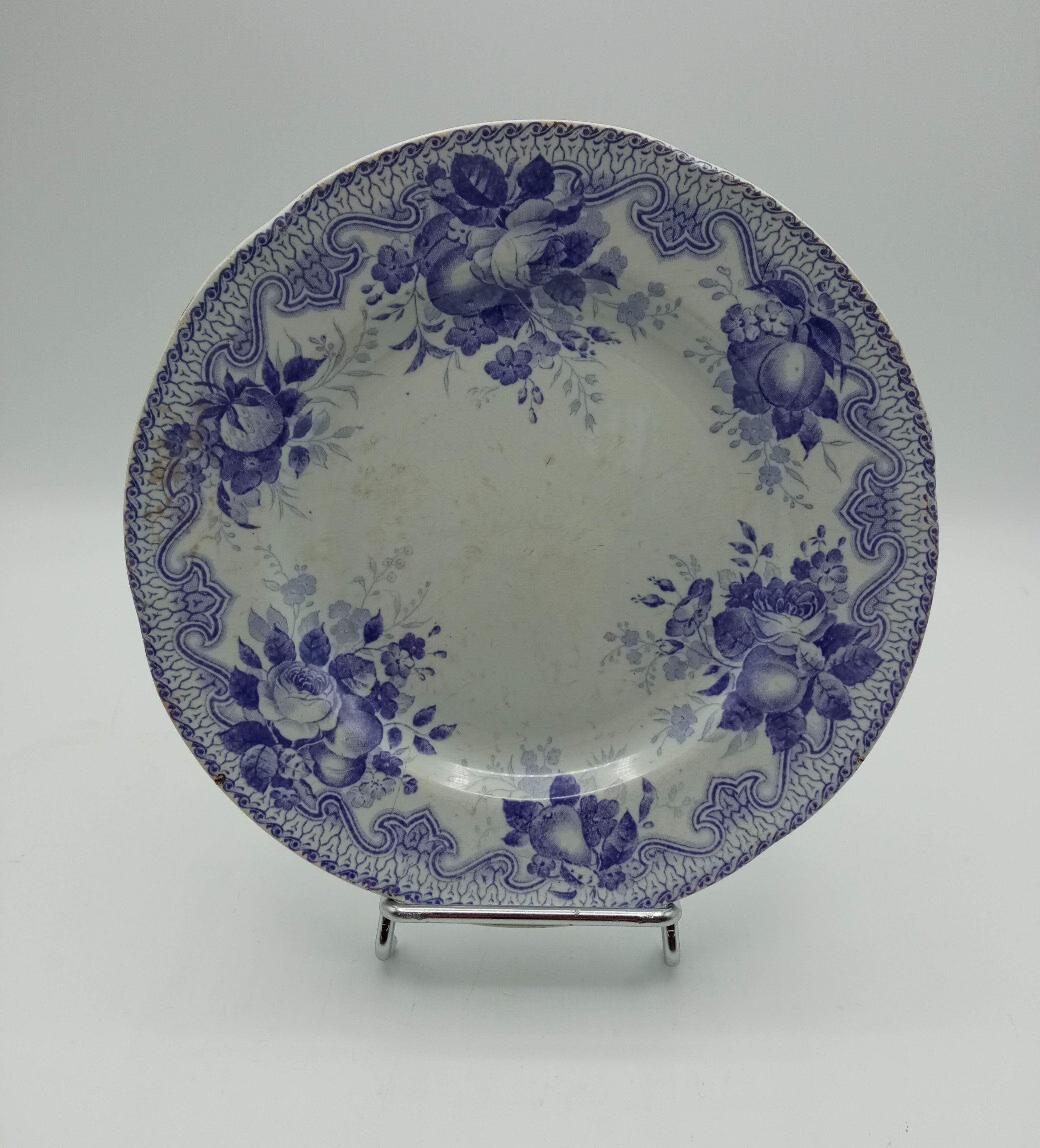 Six Creil Montereau dessert plates