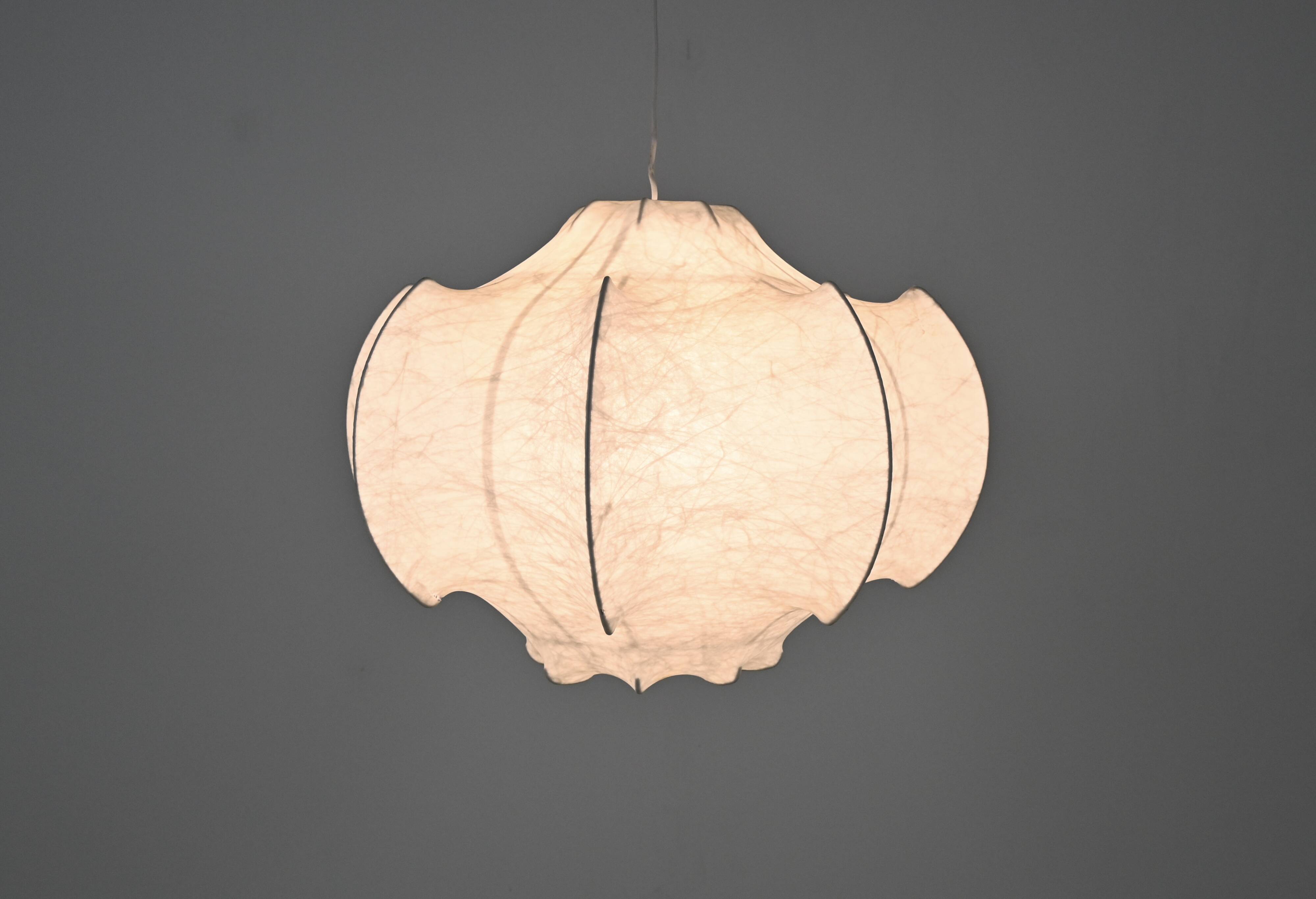 “Viscontea” pendant light by AchilleSu & Pier Giacomo Castiglioni for Flos