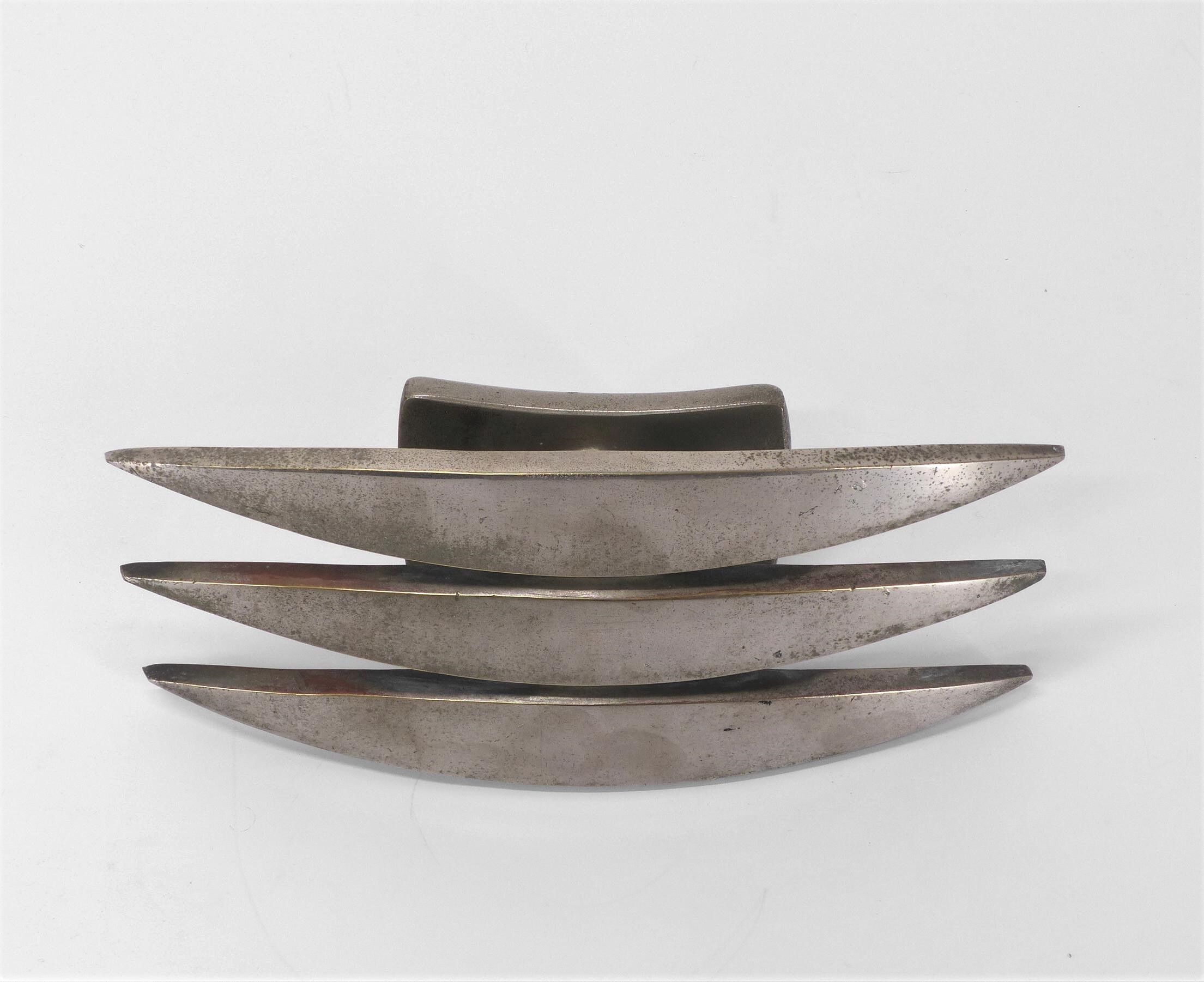 Brutalist door handle in silver bronze