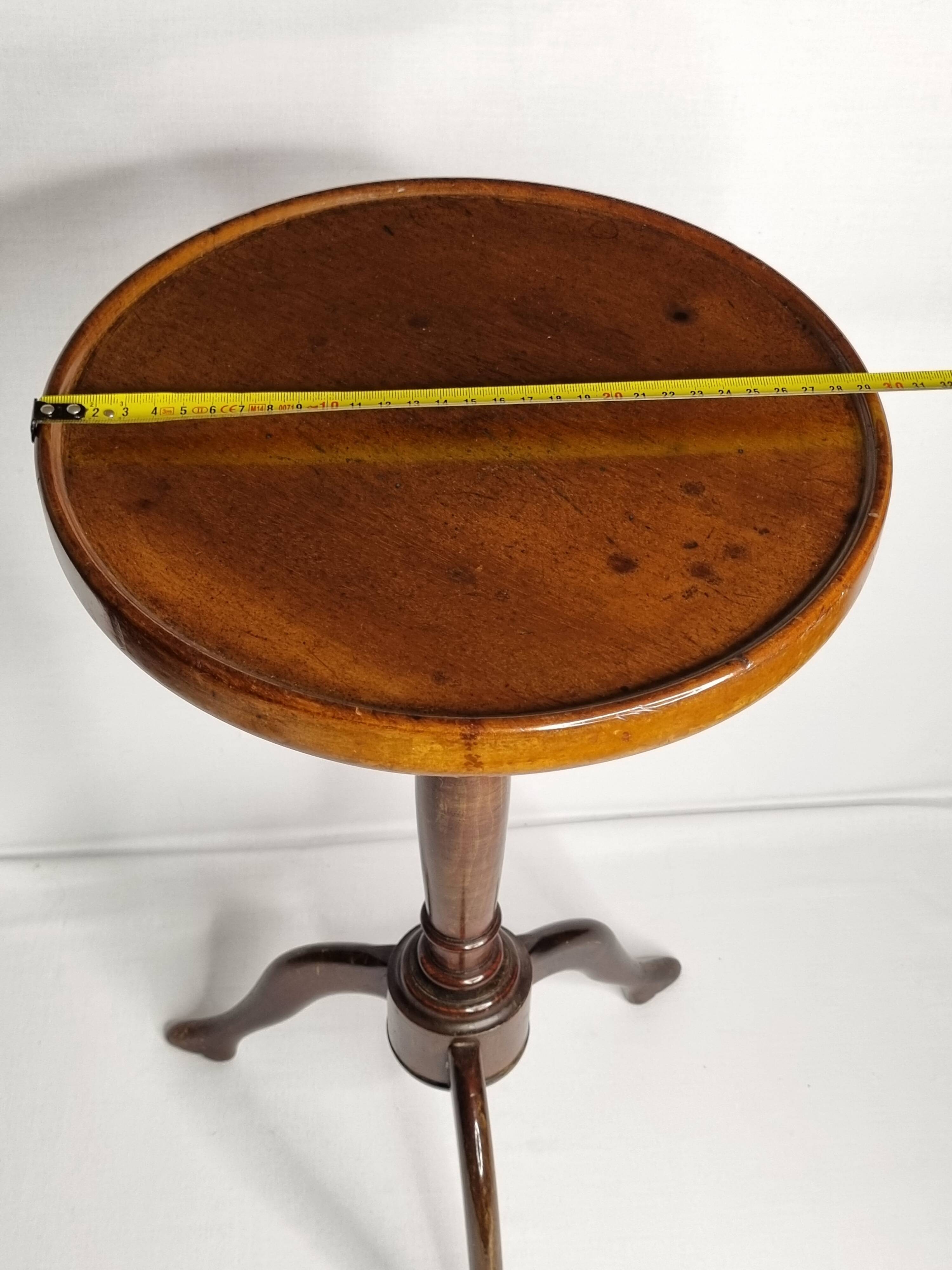 Tripod wooden gueridon, wine table type, English style, 29 cm top.