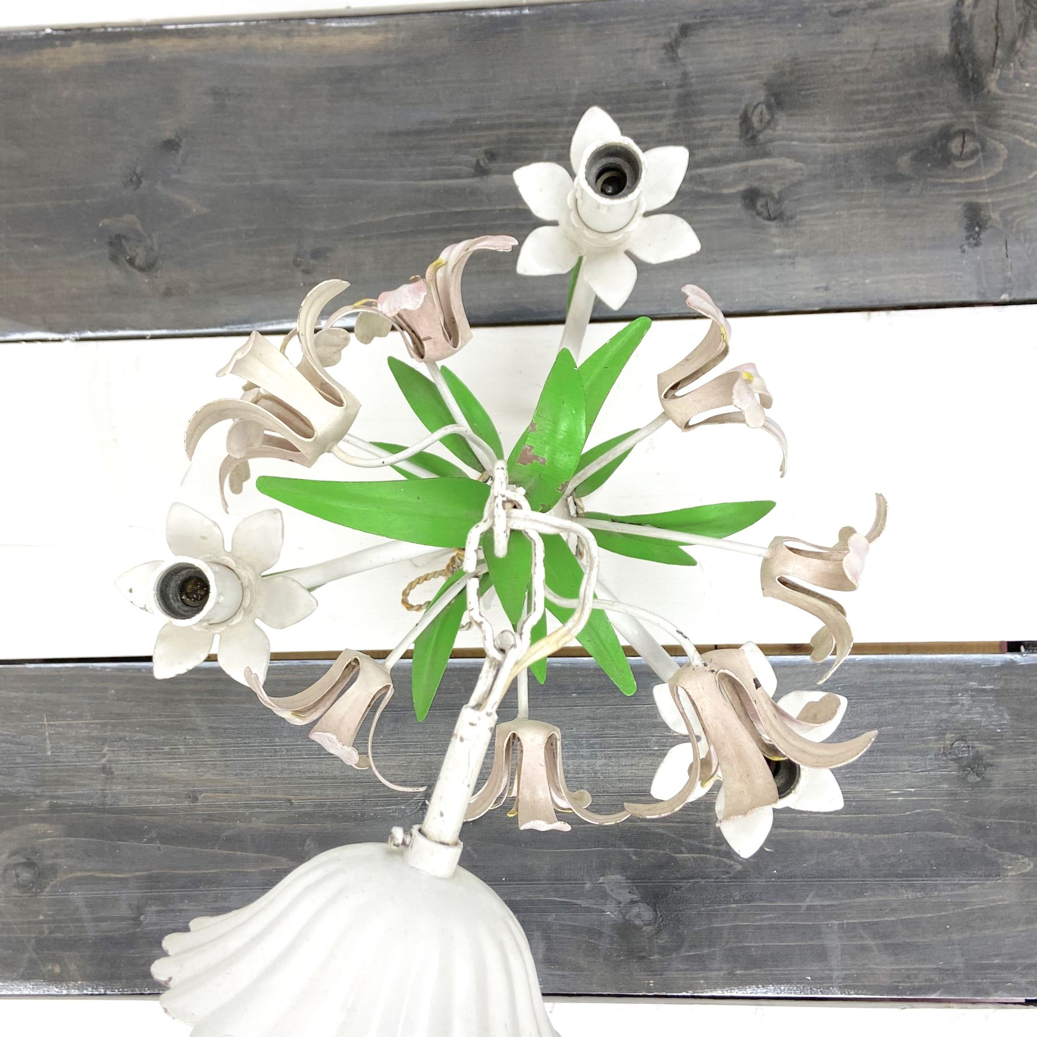 Chandelier bouquet of flowers in painted metal - flowers and foliage in volume - 3 ampoules