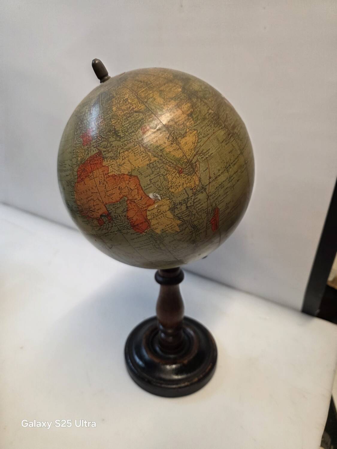 Terrestrial globe napoleon iii, g. thomas