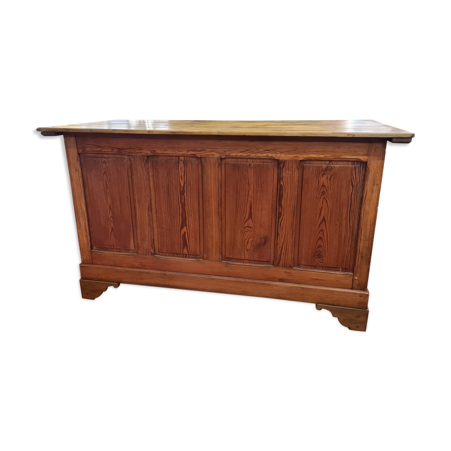 Comptoir de magasin en pitchpin