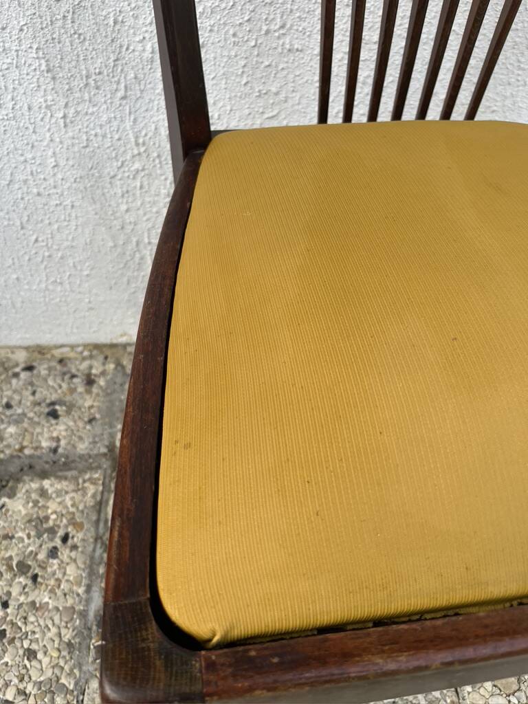 Lot de 4 chaises Casala vintage