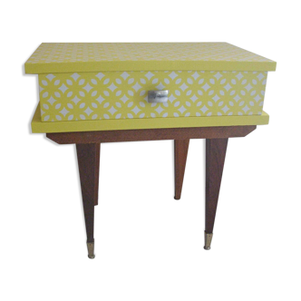Bedside years 60 yellow