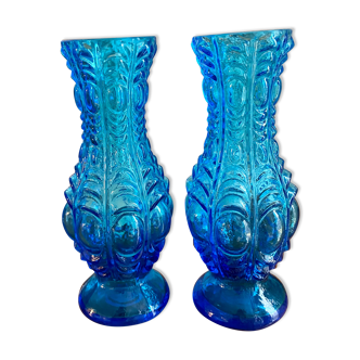 Paire de vases en verre bleu anciens