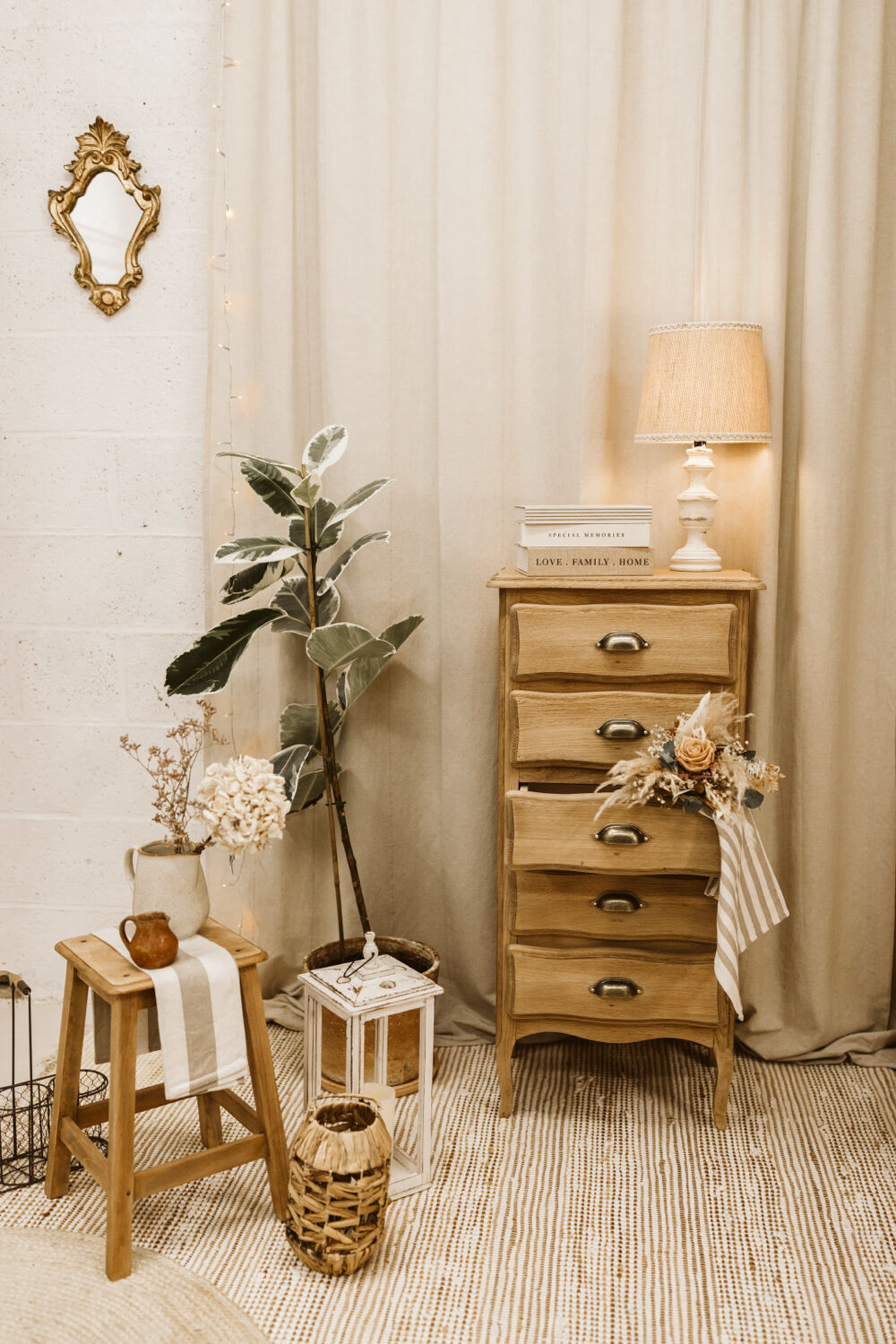 Oak chest of drawers with 5 drawers – restored