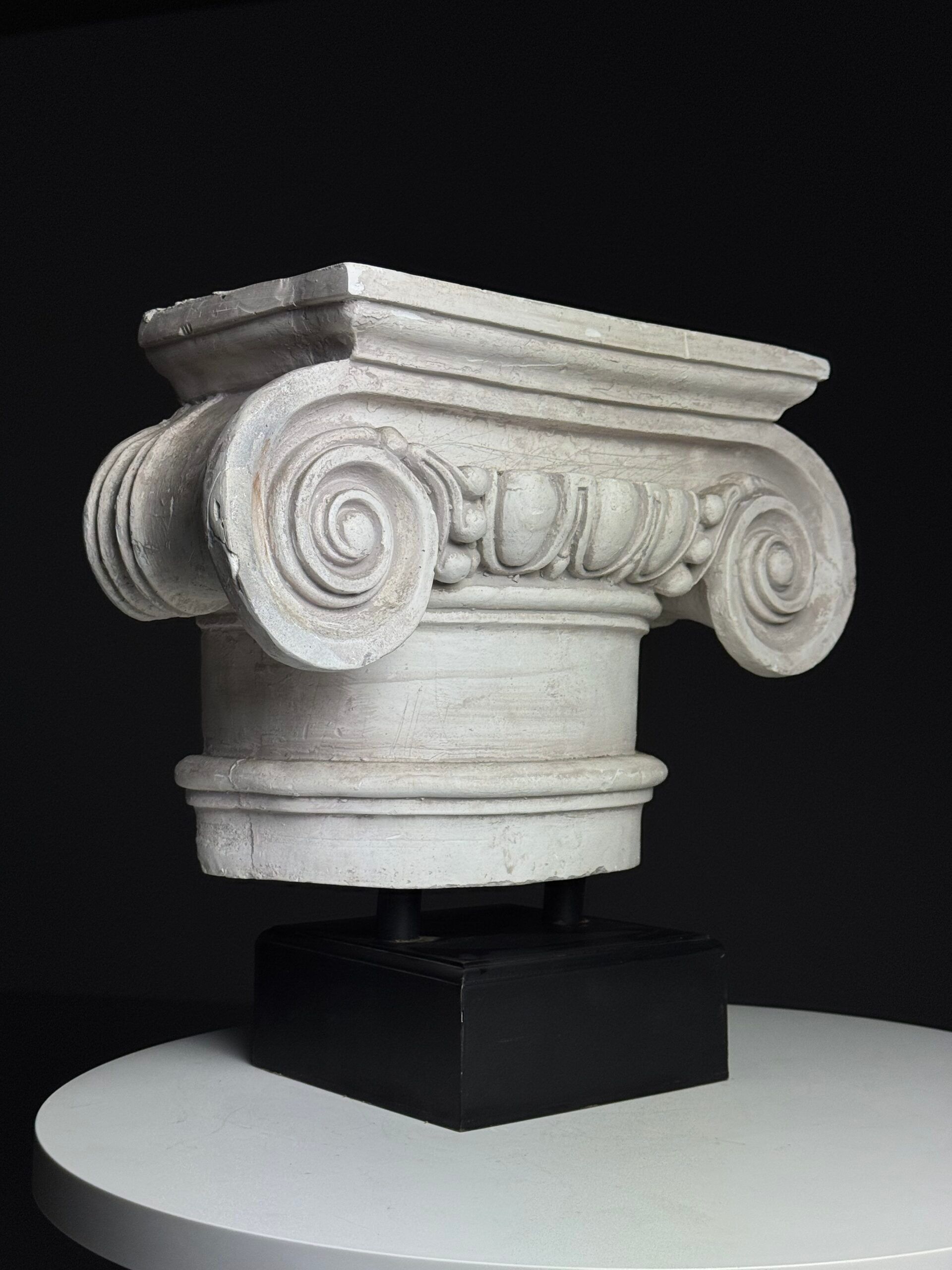 Décor en plâtre de capitaux architecture classique