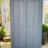 Parisian wardrobe and his bedside