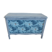 Wooden box