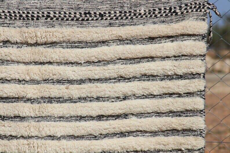 Handmade pure wool rug, size 1.4/2.6 m.