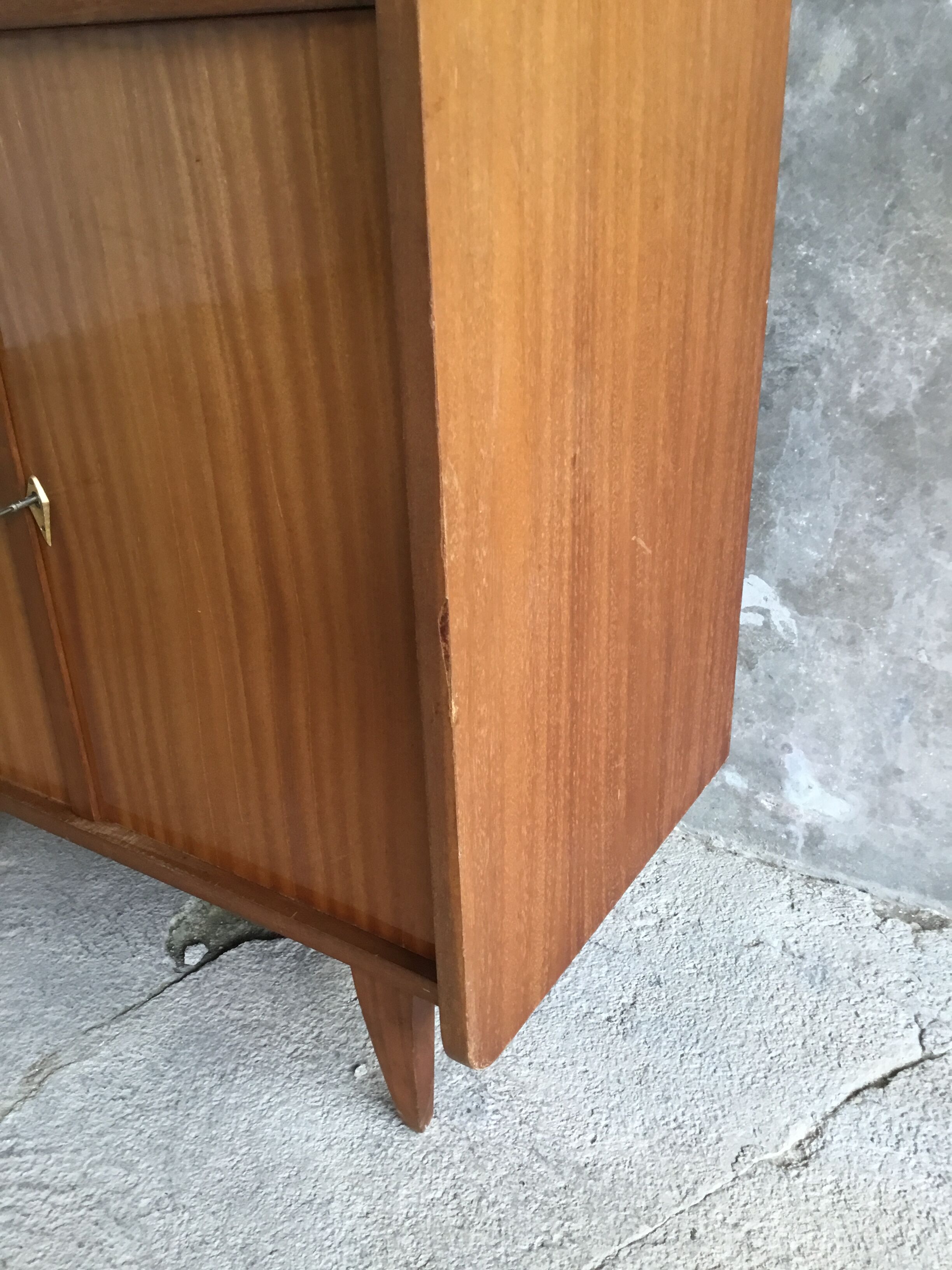 Meuble à vinyles ou range document