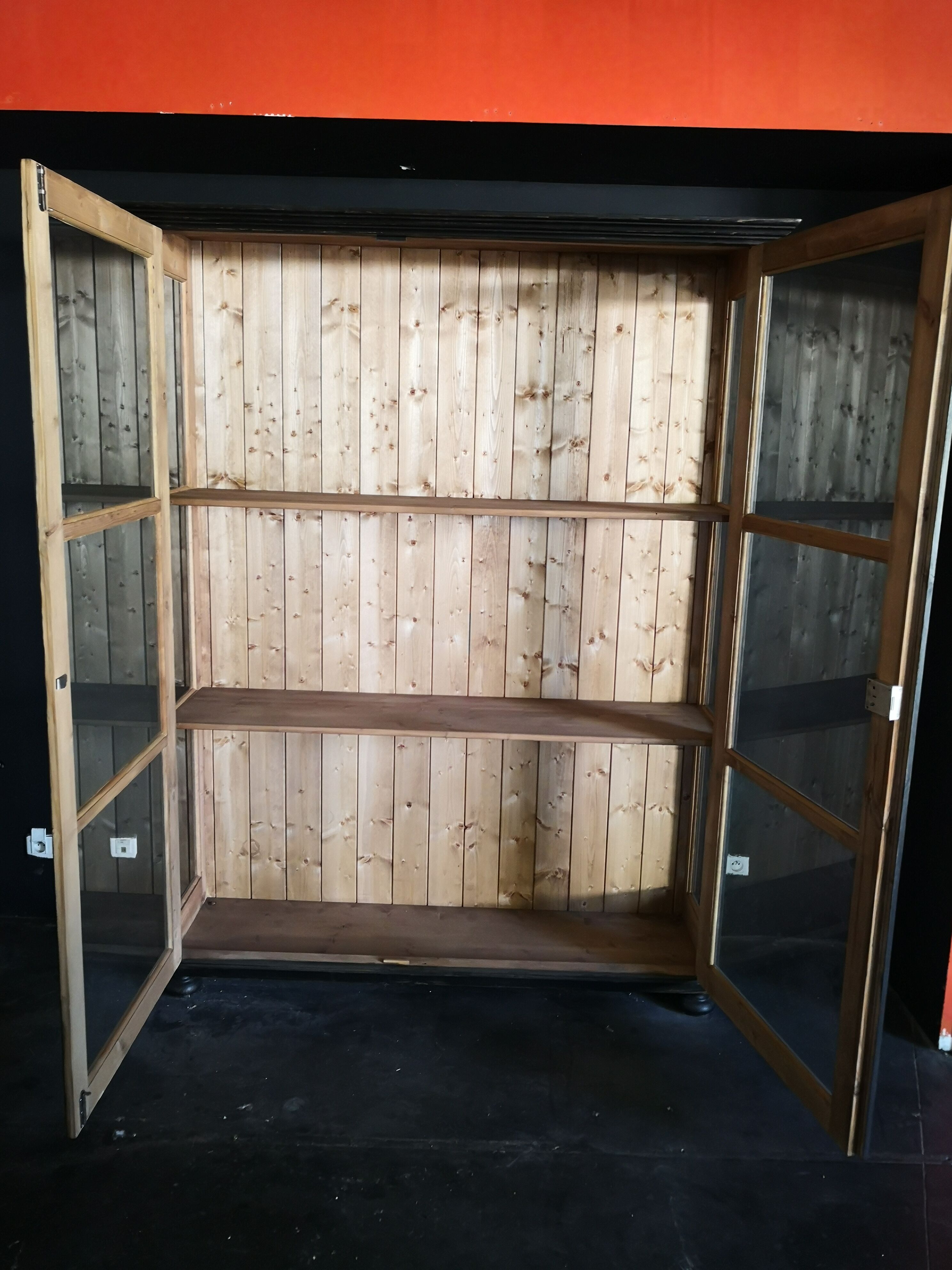 Large glazed Parisian wardrobe, showcase.