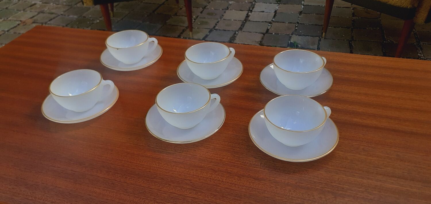6 cups vintage year 60 Arcopal model Harlequin opaline white