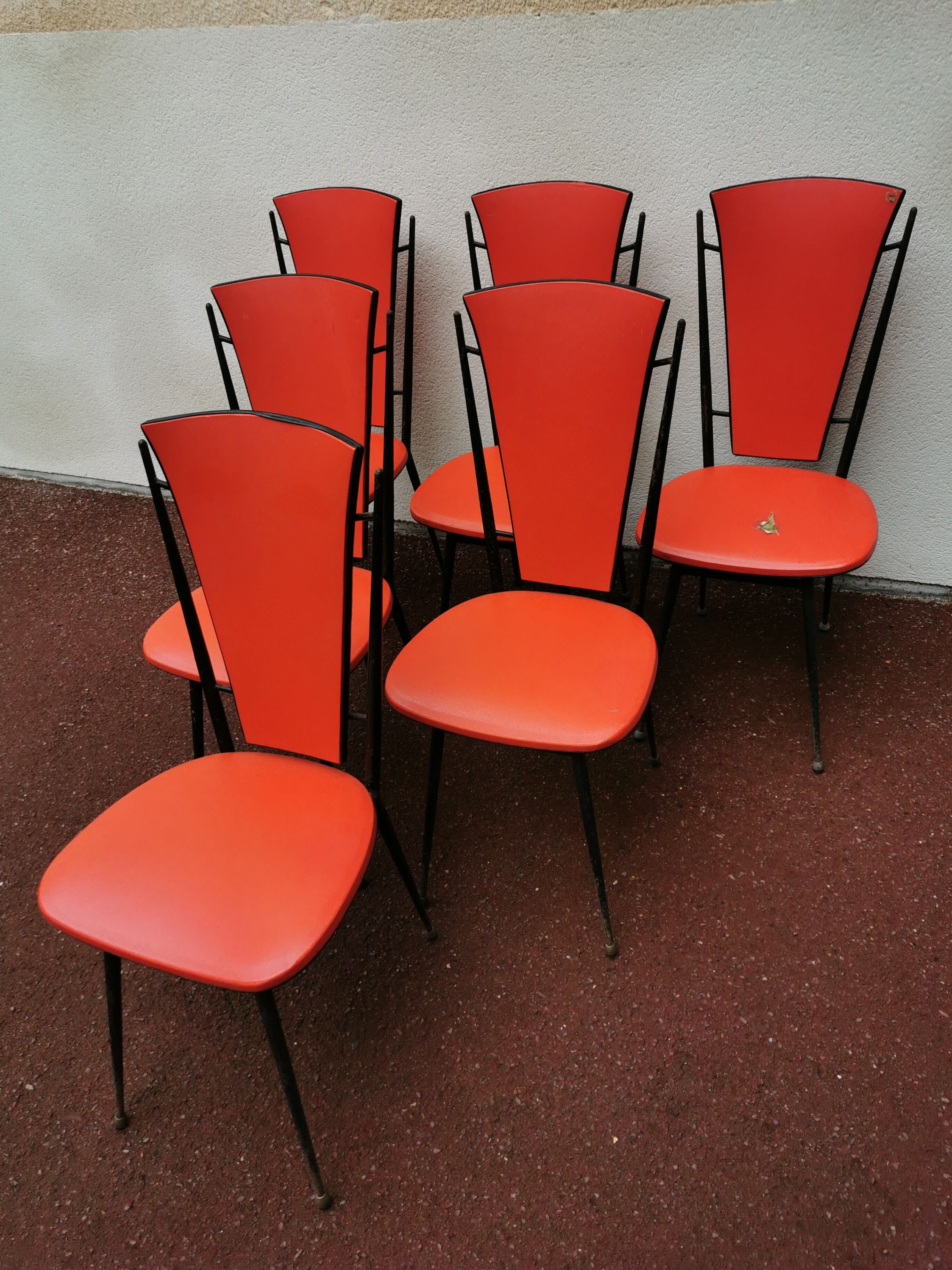 series of 6 Vintage red chairs design COLETTE GUEDEN 60s