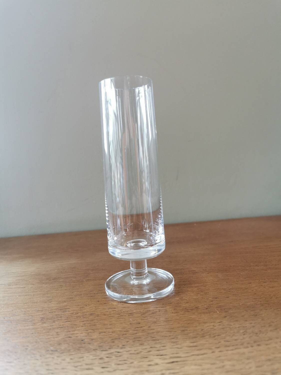 Set of 11 vintage crystal champagne flutes