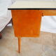 Bureau en bois plateau formica des années 60