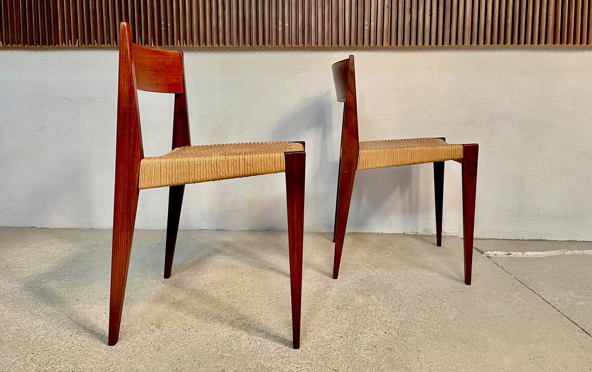 Ensemble de chaises de salle à manger minimalistes danoises en teck modèle Pia avec sièges en corde à papier par Poul Cadovius pour Royal Persiennen, 1958.