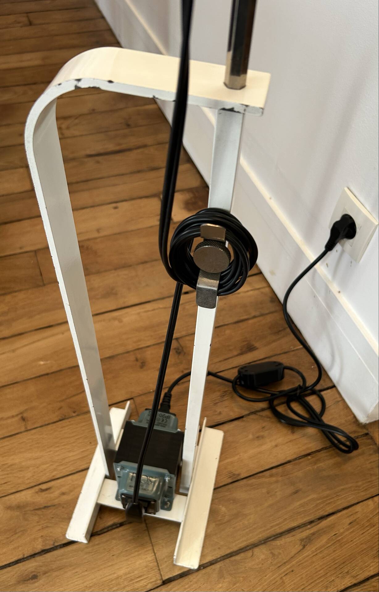 Authentic FLOS TOIO Lamp – Refurbished to New & Authenticated