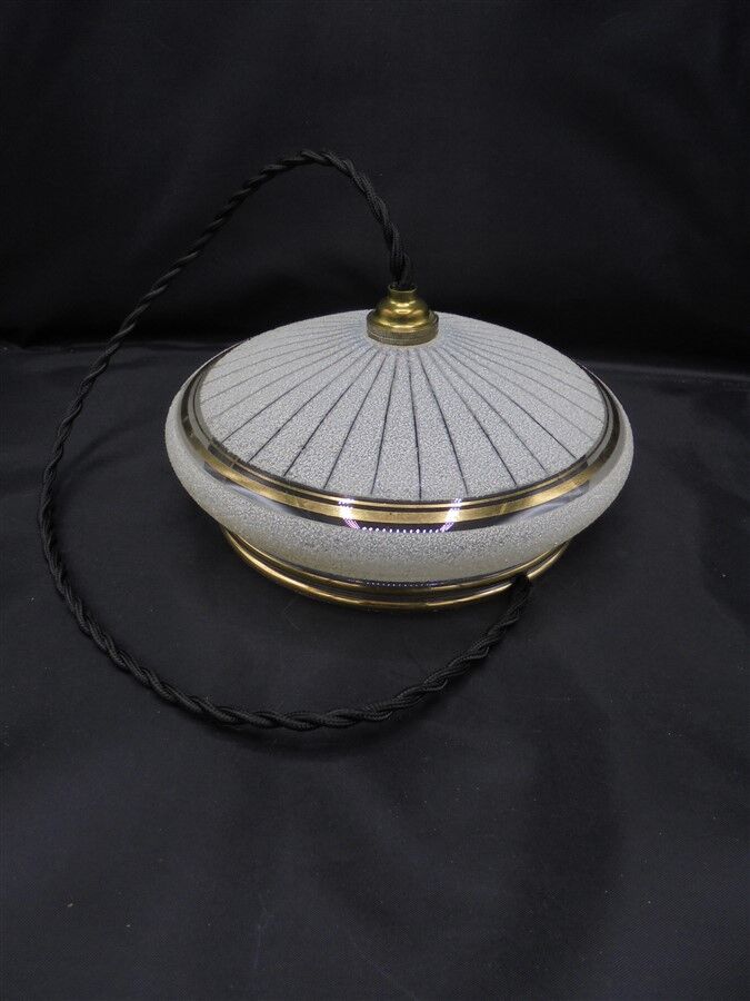 Art deco hanging lamp