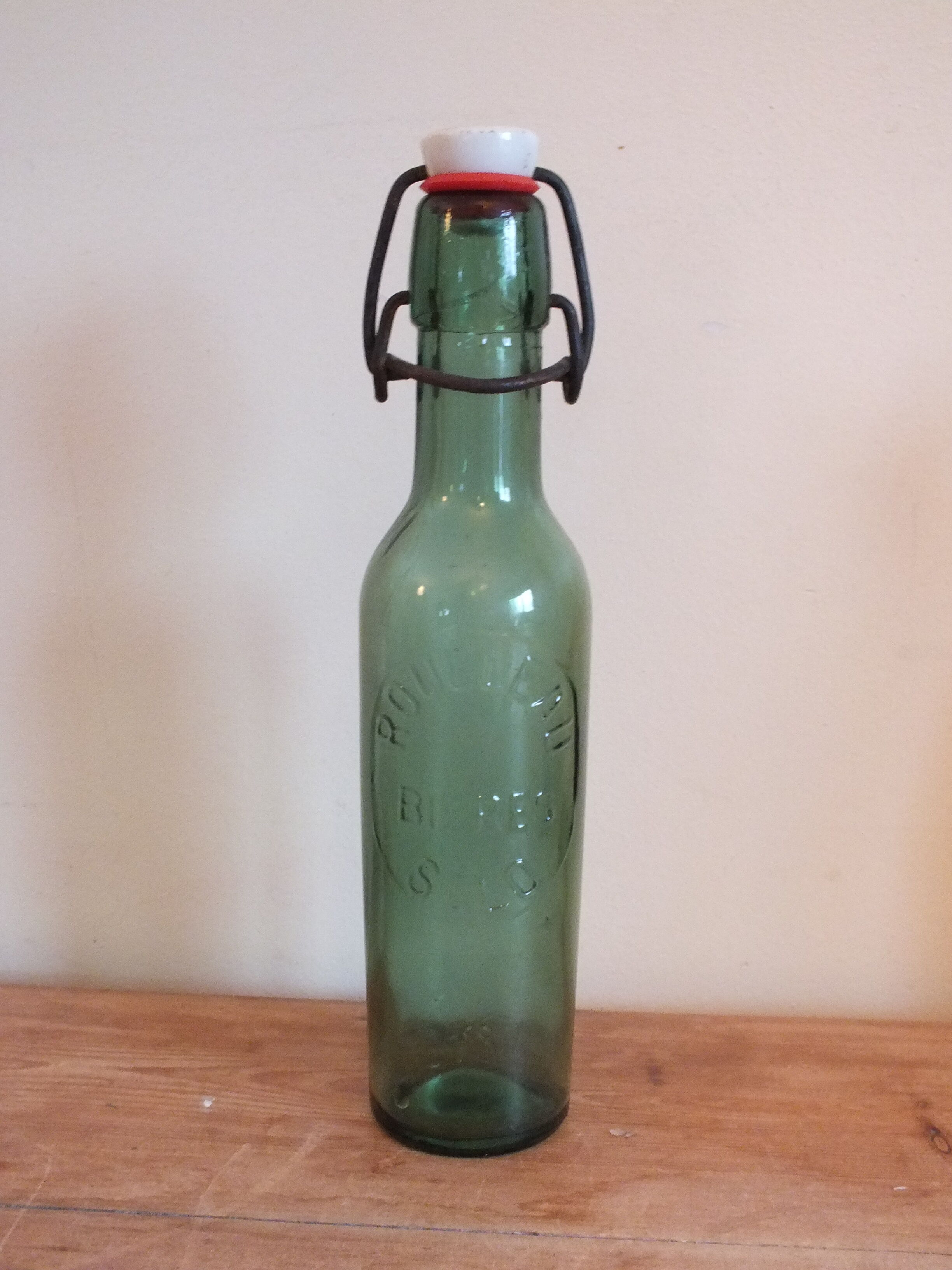 Old bottle of Roulleau beer in Saint Lô (Manche)
