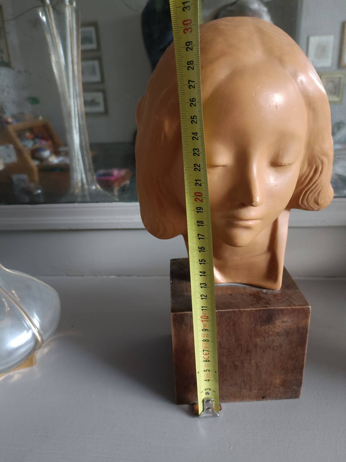 Young girl bust