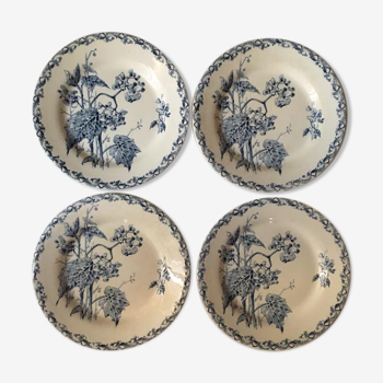 Quatre assiettes plates faience de Gien modèle bégonia