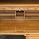 American desk with a single column in its original patina (1930s/40s).