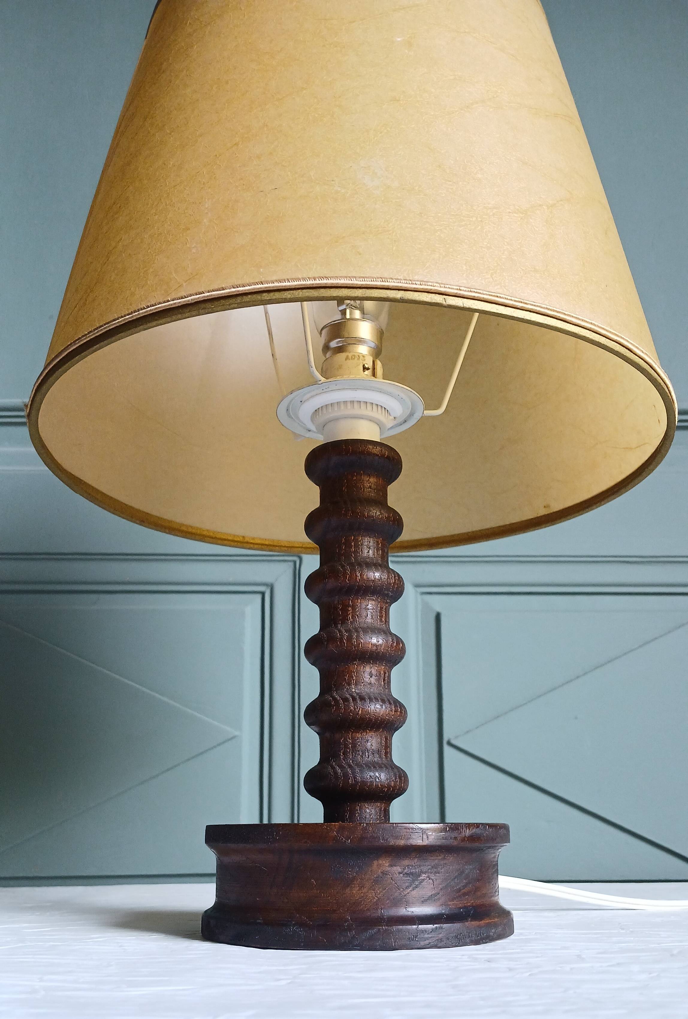 Lampe en bois tourné esprit Dudouyt