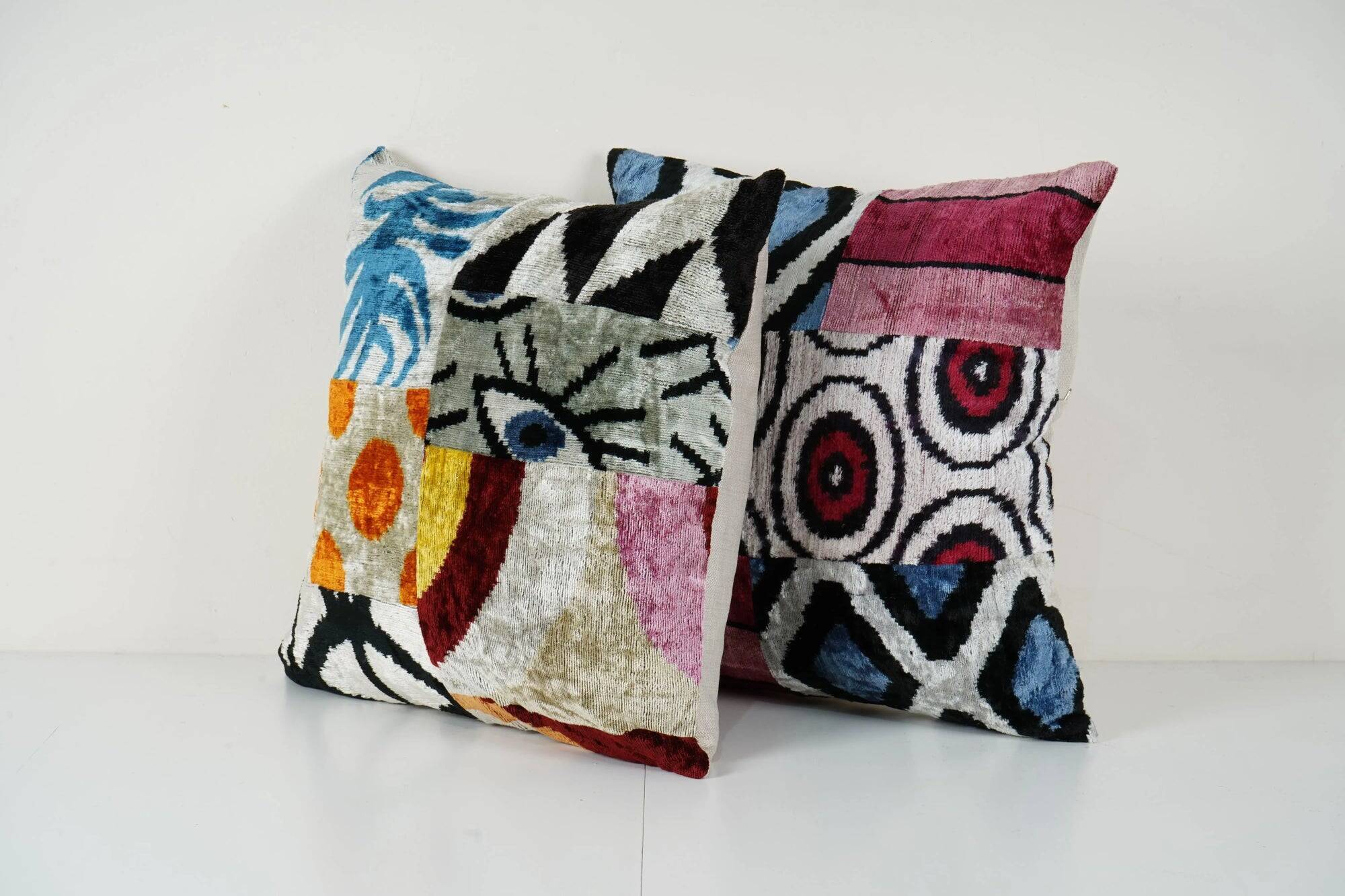 Set of 2 vintage ikat cushion covers 48x48 cm