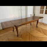 Louis XV table in walnut at the beginning of the 19th century