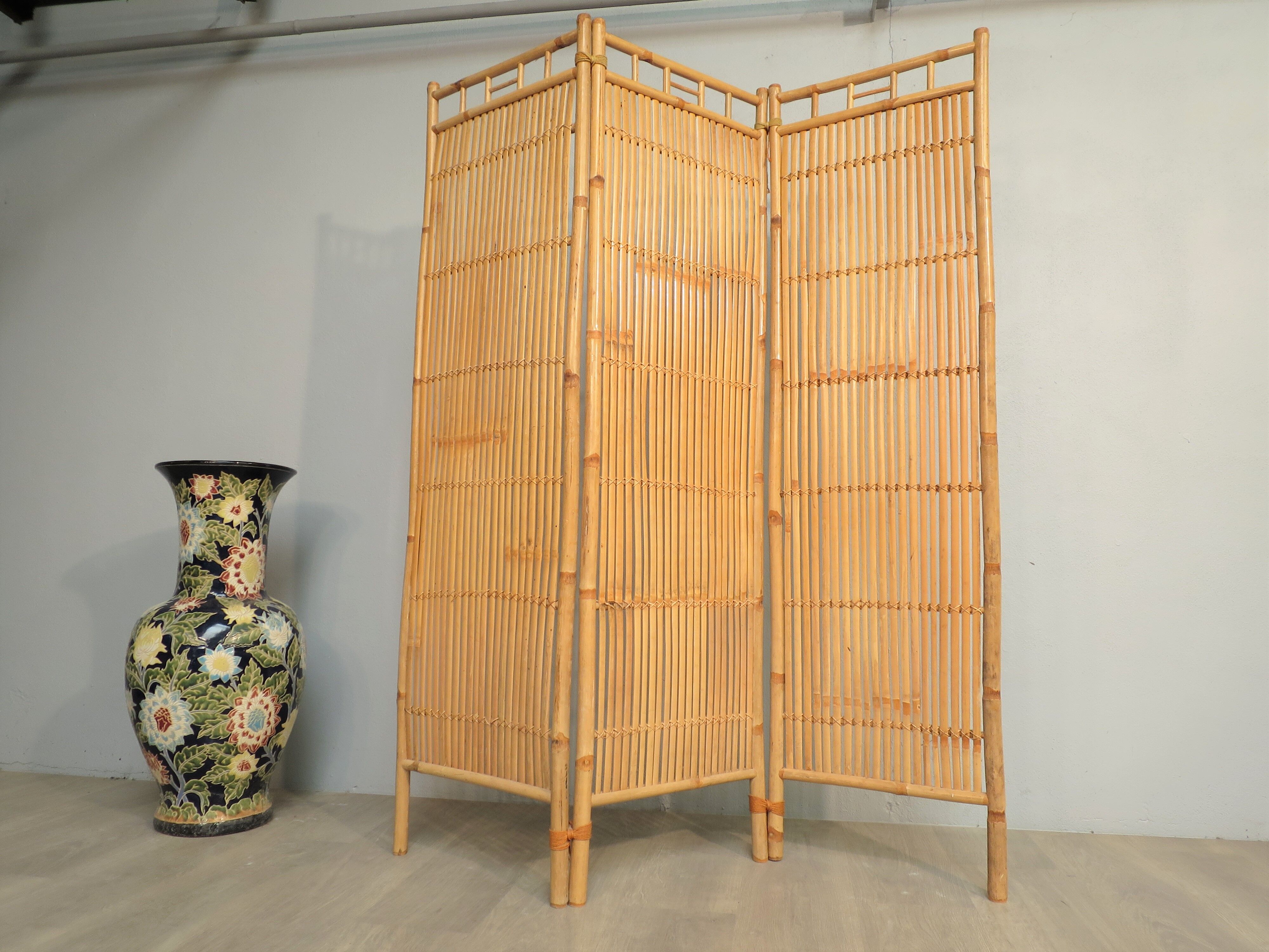 3-cent bamboo screen from the 1960s