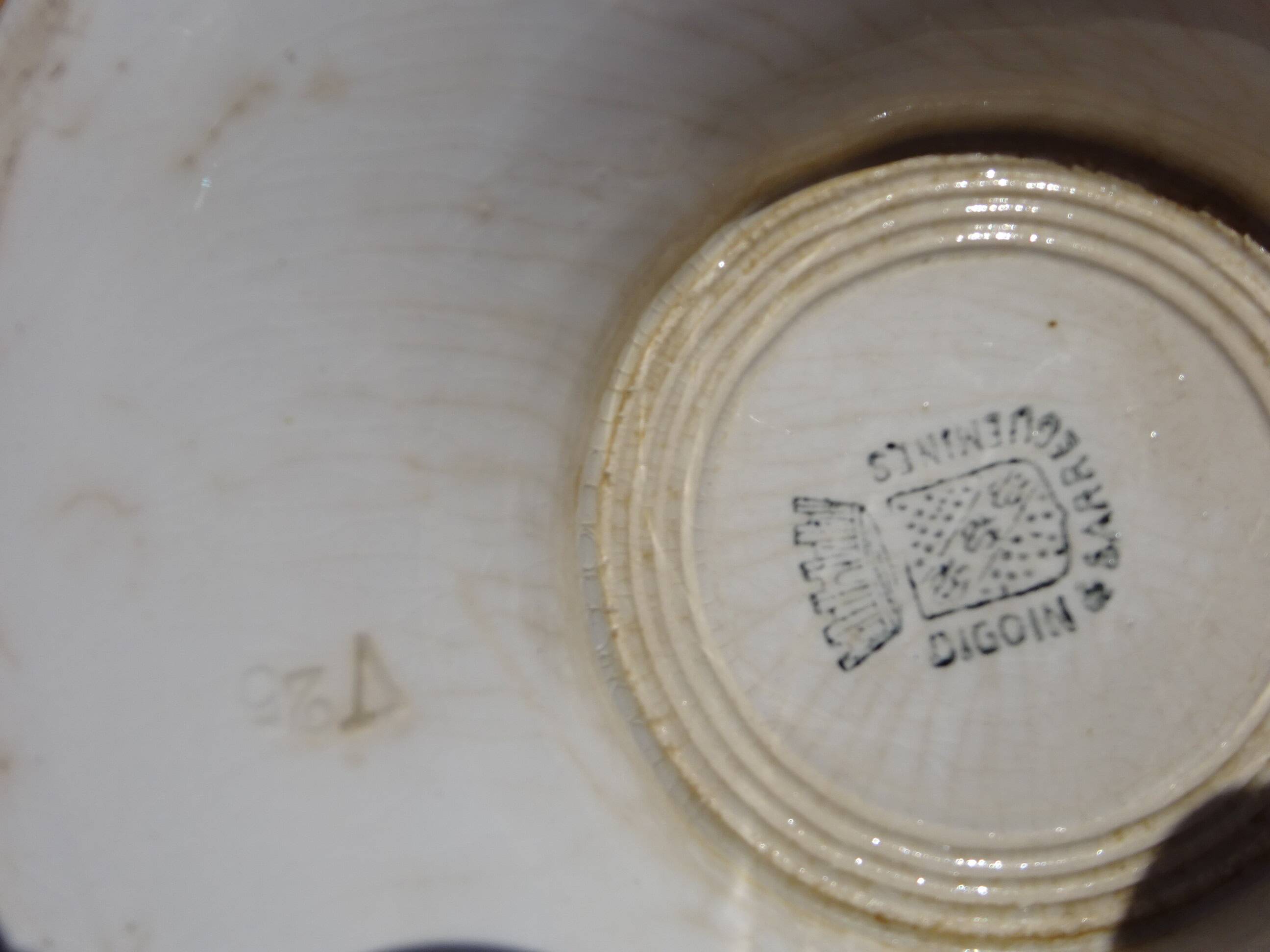Old soup tureen, Digoin/Sarreguemines