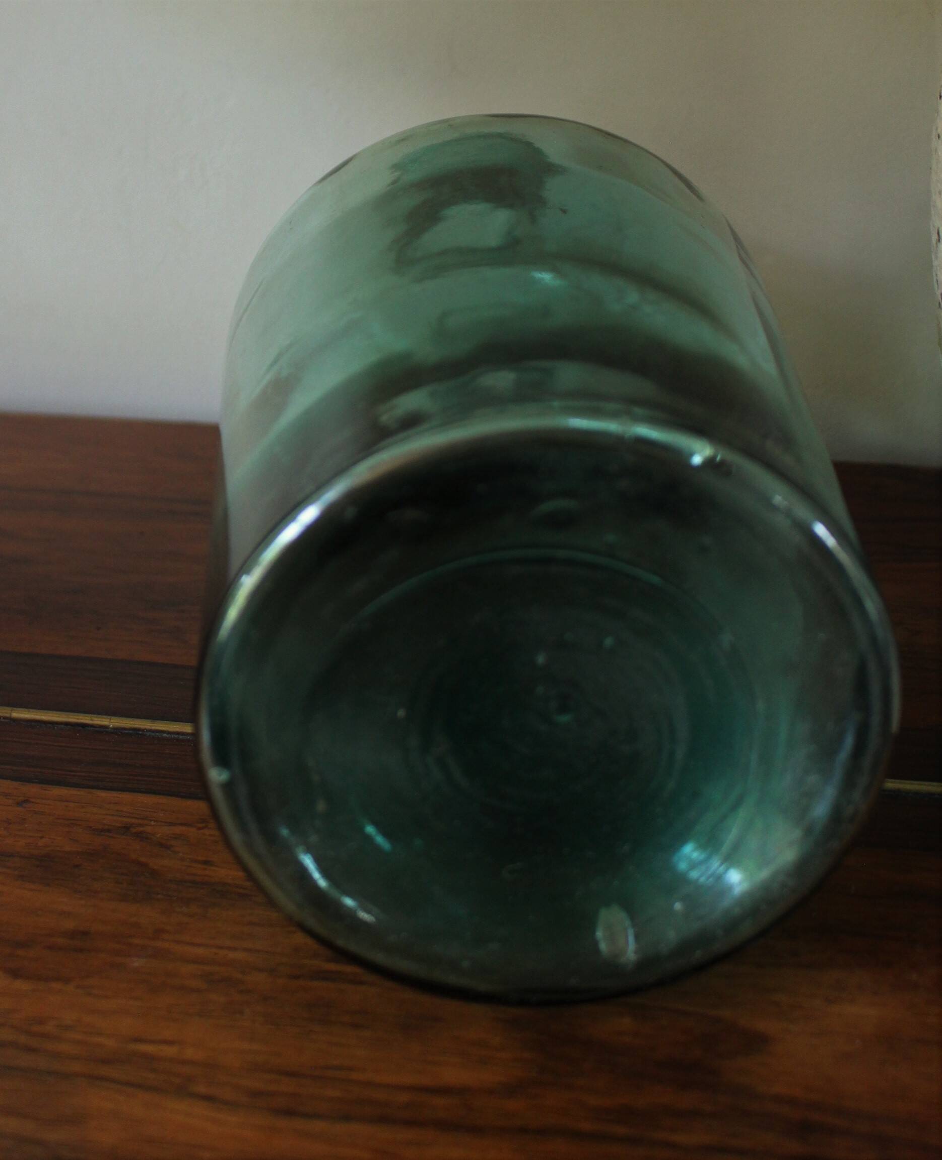 Viresa 2 L green glass demijohn carboy