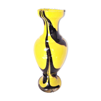 Vase en verre soufflé des années 60, jaune vif et noir