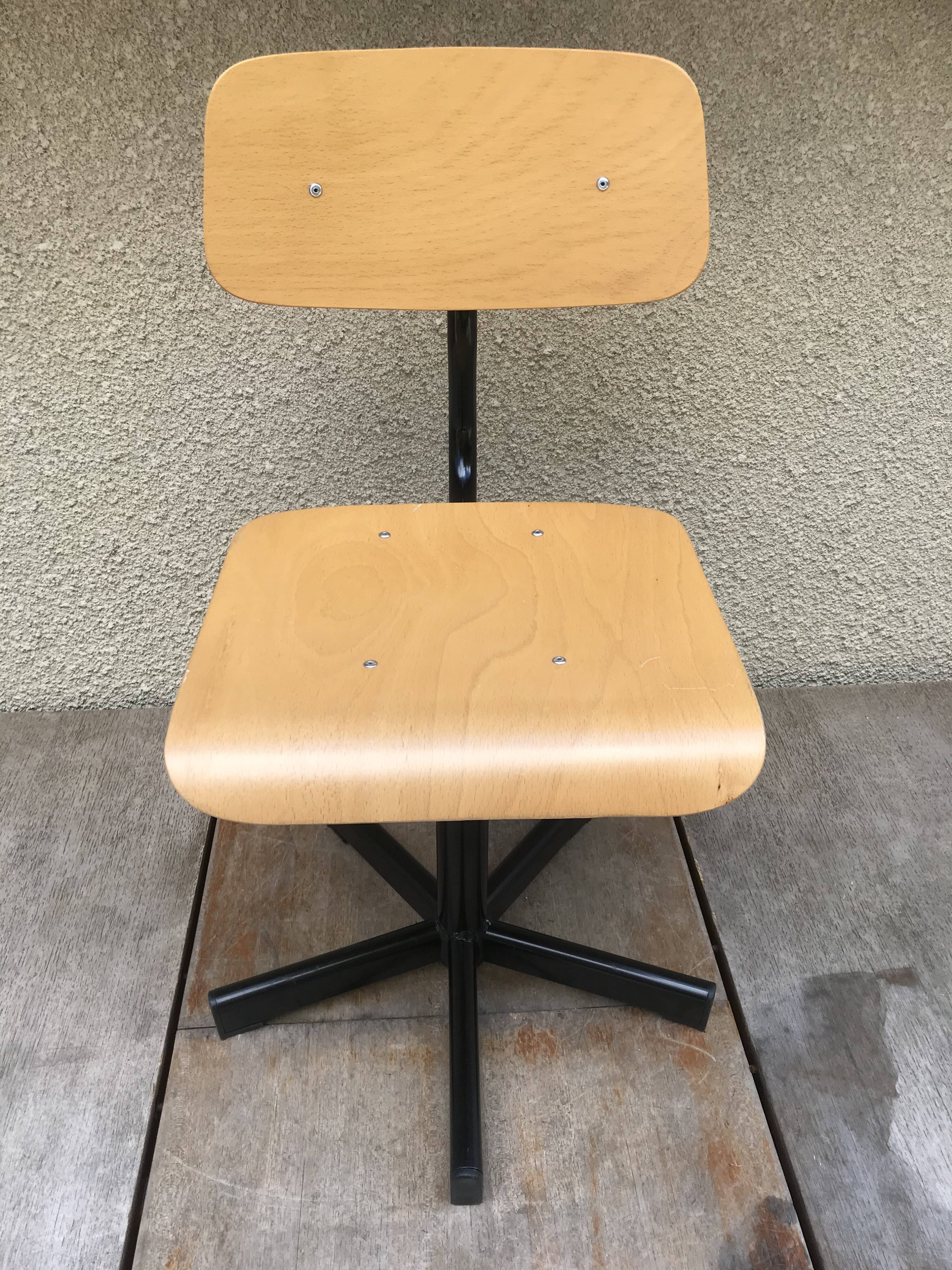 Black metal workshop chair - seated - vintage style adjustable wood file