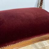 Piano bench
