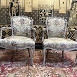 Paire de fauteuils cabriolets de style Louis XV